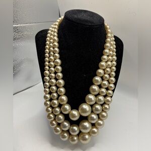 VTG Tammey Jewels Graduated Acrylic Faux Pearl 3strand Necklace Pearlescent Nice
